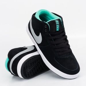 Nike SB Mavrk Mid 3
